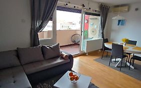 Astralis Factory Apartments- La Boum